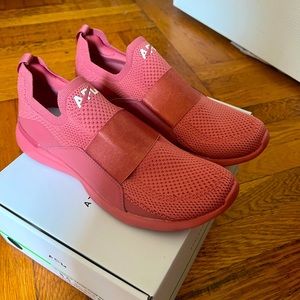 APL Techloom Bliss Sneakers Mauve